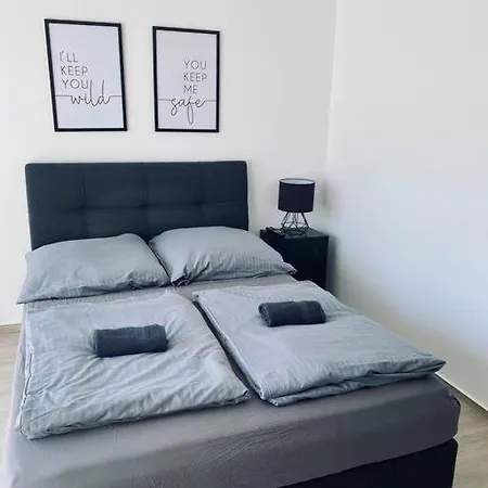 Flat - Wifi + Smarttv + Balcony Apartment *