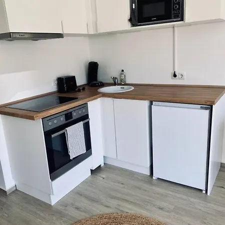Flat - Wifi + Smarttv + Balcony Apartment